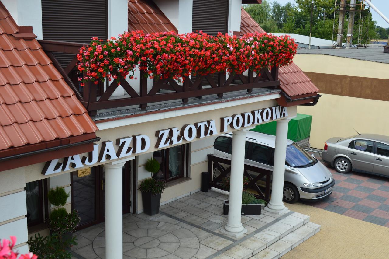 Zajazd Zlota Podkowa Wrocki Экстерьер фото