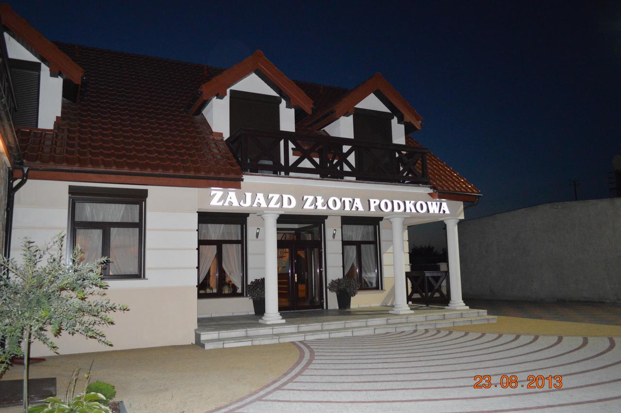 Zajazd Zlota Podkowa Wrocki Экстерьер фото