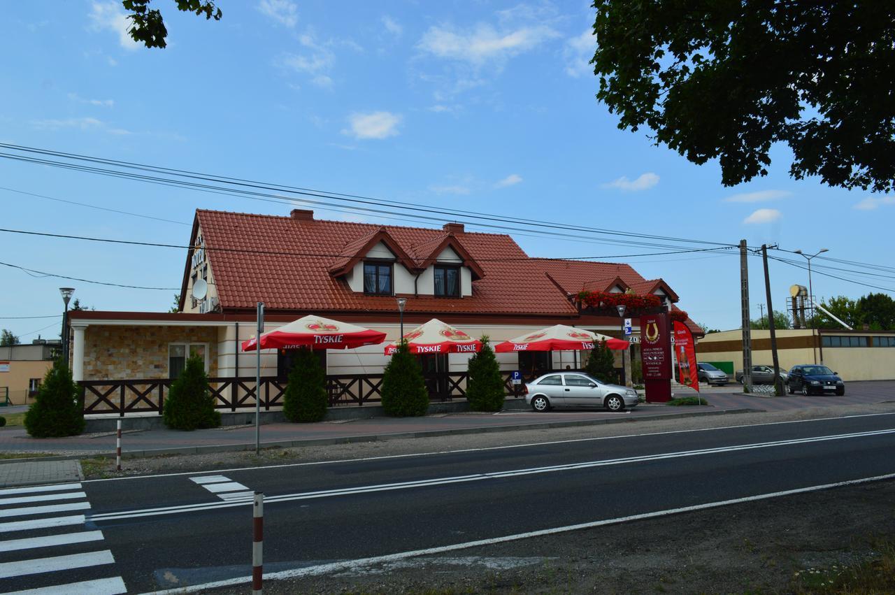 Zajazd Zlota Podkowa Wrocki Экстерьер фото